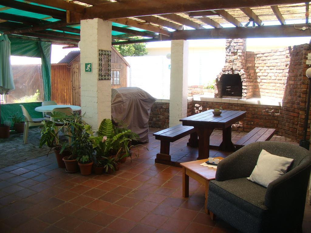 Aqua Marine Guest House Port Elizabeth Bagian luar foto