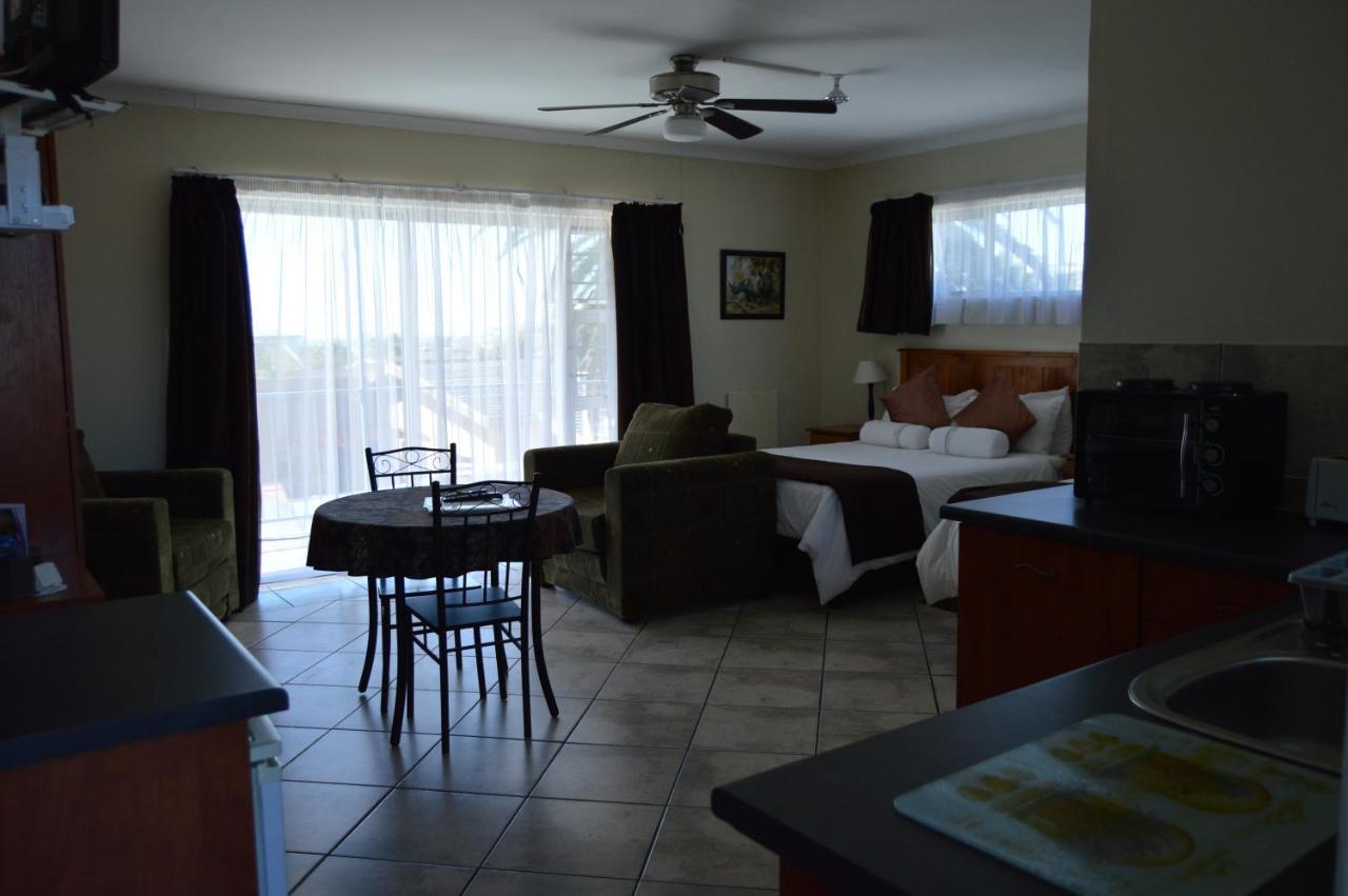 Aqua Marine Guest House Port Elizabeth Bagian luar foto