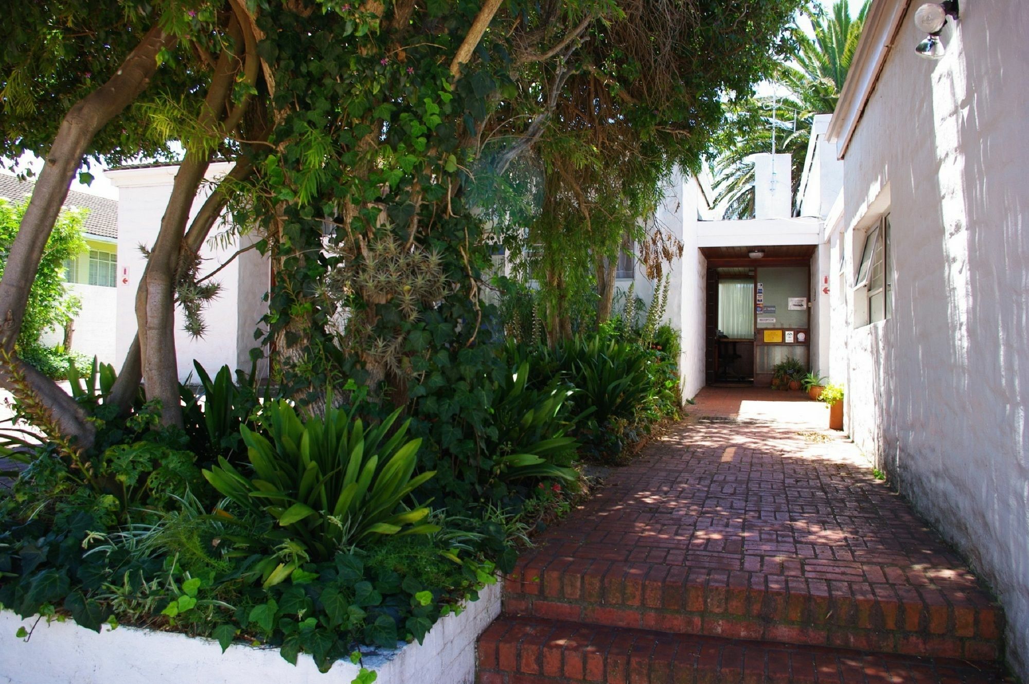 Aqua Marine Guest House Port Elizabeth Bagian luar foto